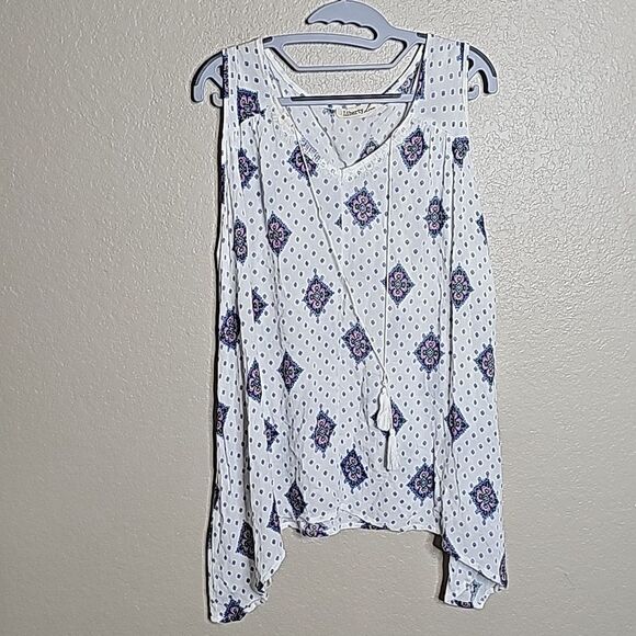 2X Liberty Love White Floral shark bite hem tank top - Picture 1 of 5